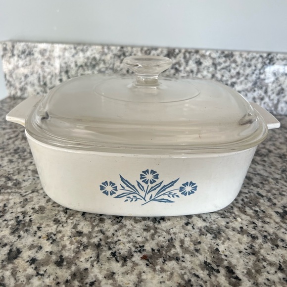 Vintage Pyrex container - Picture 7 of 7